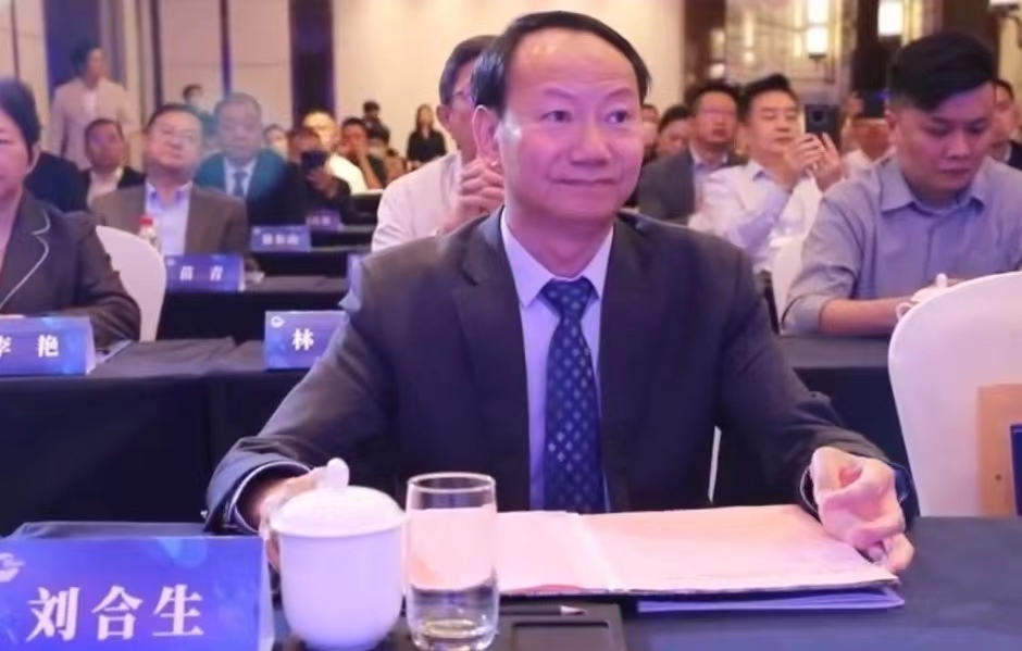 1684900551273774.jpg 68f01b39e0acc3086ceded3791284da.jpg